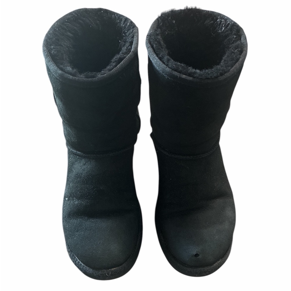 UGG Black Short Suede Winter Boots with Shearling Lining